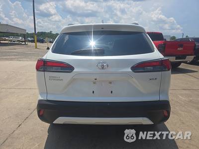 2023 Toyota Corolla Cross XLE - zdjęcie 5 z 21 - miniatura