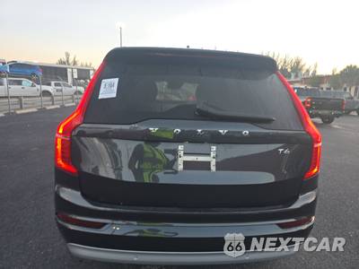 2022 Volvo XC90 T6 Momentum 7-Passenger - zdjęcie 5 z 32 - miniatura