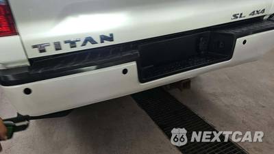 2019 Nissan TITAN SL Crew Cab Short Bed - zdjęcie 27 z 30 - miniatura