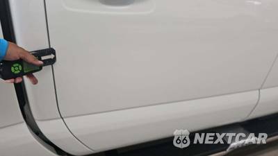2019 Nissan TITAN SL Crew Cab Short Bed - zdjęcie 25 z 30 - miniatura
