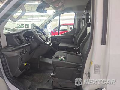 2025 Ford Transit 250 Cargo Van Low Roof 130.0" WB - zdjęcie 7 z 22 - miniatura