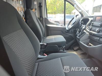 2025 Ford Transit 250 Cargo Van Low Roof 130.0" WB - zdjęcie 8 z 31 - miniatura