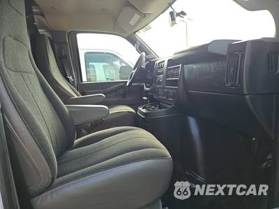 2025 Chevrolet Express 2500 Cargo Van 1WT 135.0" WB - zdjęcie 8 z 29 - miniatura