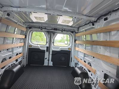 2025 Ford Transit 250 Cargo Van Low Roof 130.0" WB - zdjęcie 13 z 31 - miniatura