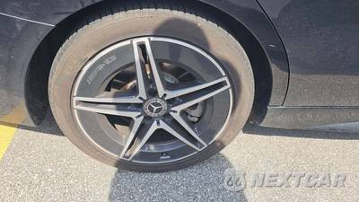 2023 Mercedes-Benz C 300 Sedan - zdjęcie 19 z 20 - miniatura