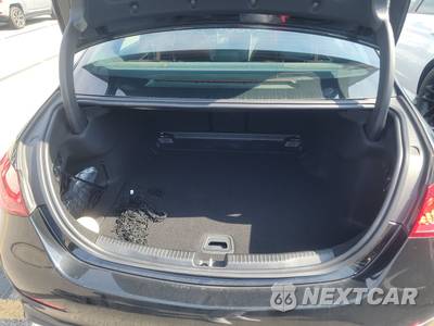 2023 Mercedes-Benz C 300 Sedan - zdjęcie 16 z 20 - miniatura