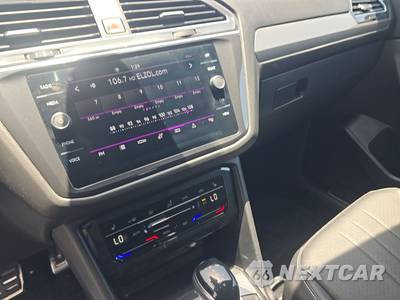 2023 Volkswagen Tiguan SE R-Line Black - zdjęcie 11 z 25 - miniatura