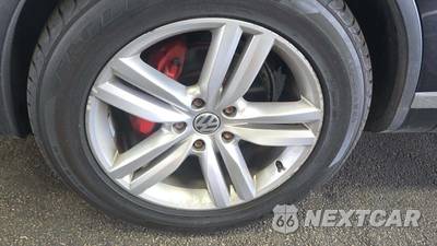 2013 Volkswagen Touareg TDI Sport w/Navigation - zdjęcie 24 z 32 - miniatura