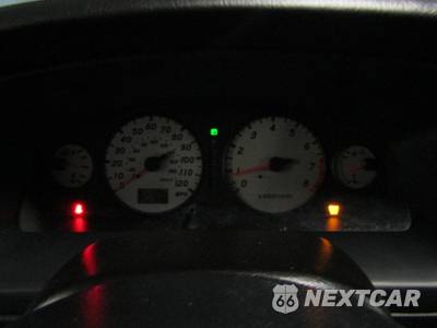 2004 Nissan Pathfinder SE - zdjęcie 12 z 21 - miniatura