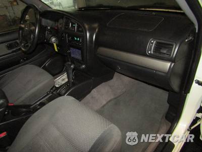 2004 Nissan Pathfinder SE - zdjęcie 15 z 21 - miniatura