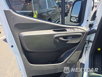 2025 Mercedes-Benz Sprinter 2500 Cargo Van Standard Roof 144.0" WB - zdjęcie 9 z 36 - miniatura