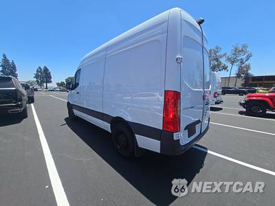 2025 Mercedes-Benz Sprinter 2500 Cargo Van Standard Roof 144.0" WB - zdjęcie 6 z 36 - miniatura