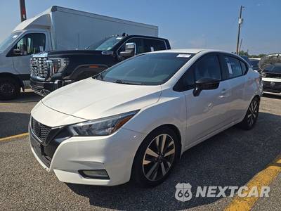 2020 Nissan Versa SR - zdjęcie 1 z 35 - miniatura