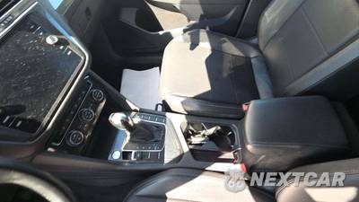 2018 Volkswagen Tiguan SE - zdjęcie 13 z 37 - miniatura