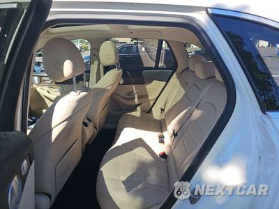 2019 Mercedes-Benz GLC 350e - zdjęcie 13 z 40 - miniatura