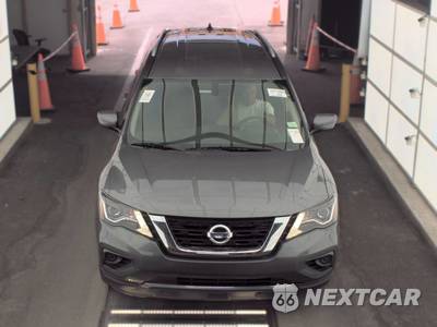 2020 Nissan Pathfinder S - zdjęcie 2 z 18 - miniatura