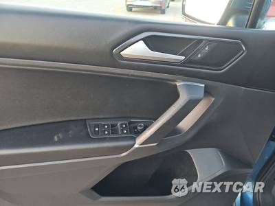 2018 Volkswagen Tiguan SE - zdjęcie 9 z 18 - miniatura