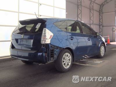 2014 Toyota Prius v Two - zdjęcie 4 z 47 - miniatura