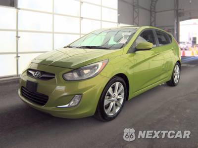 2012 Hyundai Accent SE Hatchback - zdjęcie 1 z 21 - miniatura