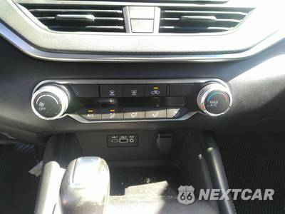 2020 Nissan Altima SR - zdjęcie 19 z 50 - miniatura