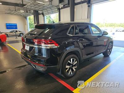 2023 Volkswagen Atlas Cross Sport 2.0T SE - zdjęcie 4 z 20 - miniatura