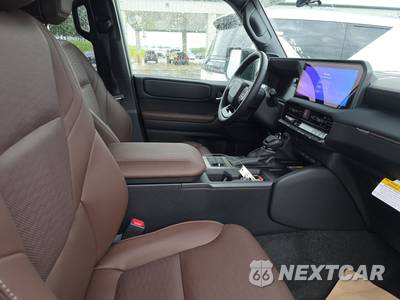 2027 Toyota Land Cruiser - zdjęcie 8 z 19 - miniatura