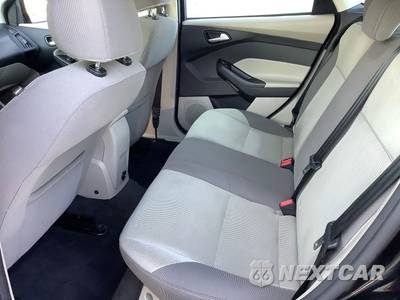 2014 Ford Focus SE Hatchback - zdjęcie 28 z 42 - miniatura