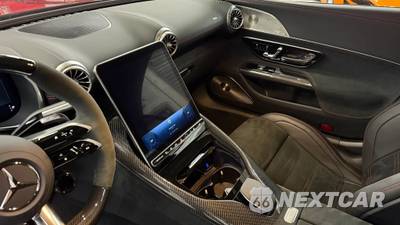 2025 Mercedes-Benz AMG SL 63 - zdjęcie 14 z 19 - miniatura