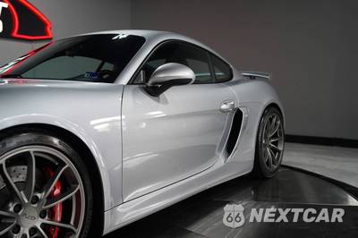 2016 Porsche Cayman GT4 - zdjęcie 28 z 51 - miniatura