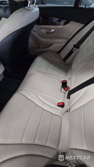 2016 Mercedes-Benz C 300 4MATIC w/Luxury Pkg - zdjęcie 31 z 48 - miniatura