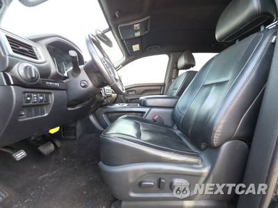 2018 Nissan TITAN XD SL Crew Cab Medium Bed - zdjęcie 7 z 41 - miniatura