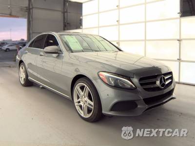 2016 Mercedes-Benz C 300 4MATIC w/Luxury Pkg - zdjęcie 3 z 48 - miniatura
