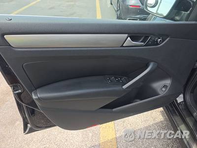 2015 Volkswagen Passat TDI SE w/Sunroof - zdjęcie 9 z 18 - miniatura