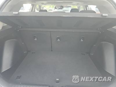 2026 Hyundai Venue SEL - zdjęcie 23 z 24 - miniatura