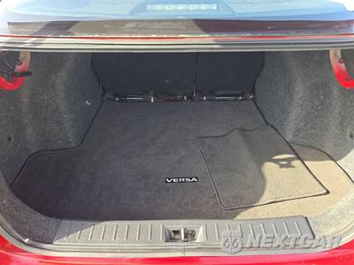 2025 Nissan Versa SR - zdjęcie 16 z 18 - miniatura