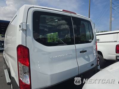 2025 Ford Transit 250 Cargo Van Low Roof 130.0" WB - zdjęcie 5 z 20 - miniatura