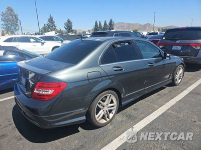 2013 Mercedes-Benz C 250 Sedan - zdjęcie 4 z 40 - miniatura