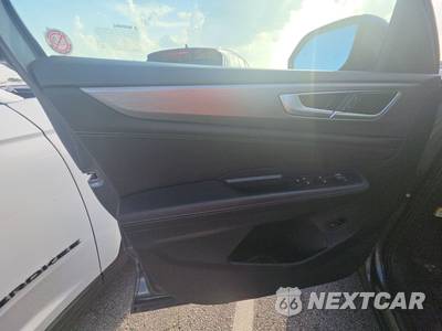 2025 Volkswagen Atlas Cross Sport 2.0T SE w/Technology - zdjęcie 9 z 25 - miniatura