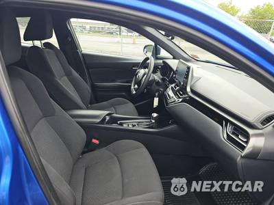 2019 Toyota C-HR LE - zdjęcie 8 z 39 - miniatura
