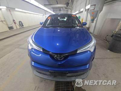2019 Toyota C-HR LE - zdjęcie 2 z 39 - miniatura