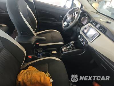 2020 Nissan Versa SV - zdjęcie 8 z 30 - miniatura