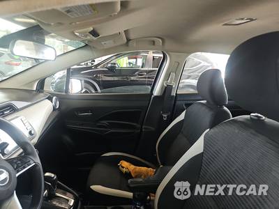 2020 Nissan Versa SV - zdjęcie 17 z 30 - miniatura
