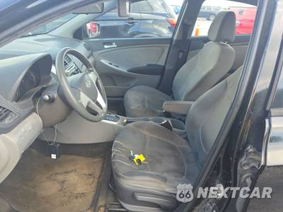 2013 Hyundai Accent GLS Sedan - zdjęcie 7 z 44 - miniatura