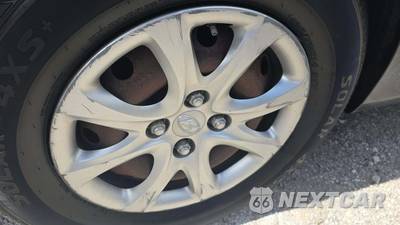 2013 Hyundai Accent GLS Sedan - zdjęcie 32 z 44 - miniatura