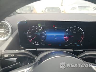2025 Mercedes-Benz GLA 250 - zdjęcie 12 z 17 - miniatura