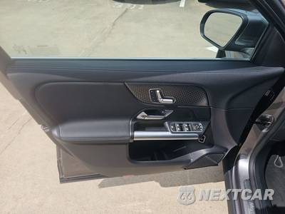 2025 Mercedes-Benz GLA 250 - zdjęcie 9 z 17 - miniatura