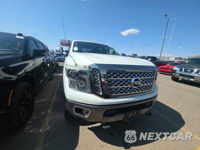 2017 Nissan TITAN XD Platinum Reserve Crew Cab Medium Bed - zdjęcie 2 z 34 - miniatura