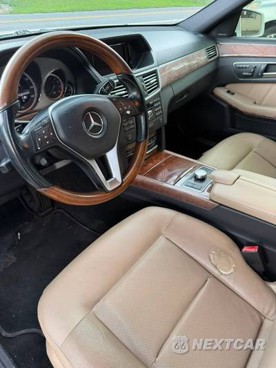 2013 Mercedes-Benz E 350 4MATIC Sedan - zdjęcie 15 z 48 - miniatura