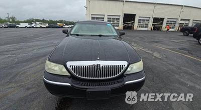 2007 Lincoln Town Car Executive w/Limousine Pkg - zdjęcie 2 z 17 - miniatura