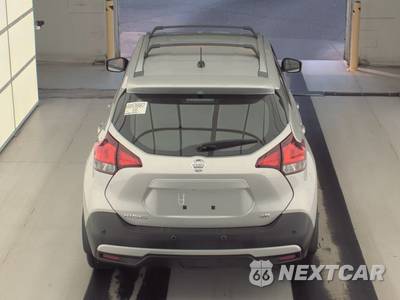 2020 Nissan Kicks SR - zdjęcie 5 z 22 - miniatura